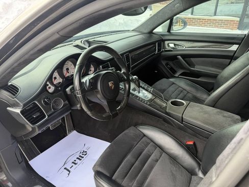 Used 2014 Porsche Panamera GTS image 14