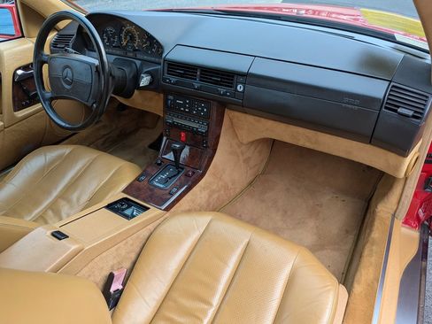 Used 1991 Mercedes-Benz 300 SL image 32