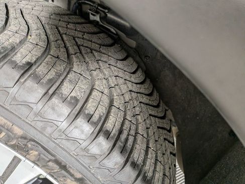 Used 2021 Nissan Rogue SV image 14