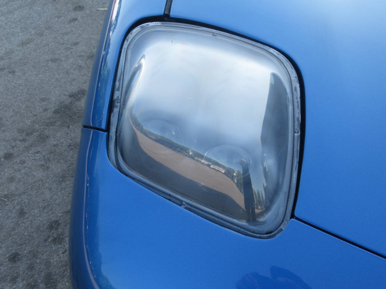 Used 2000 Chevrolet Corvette Convertible w/ Memory Pkg RWD image 4