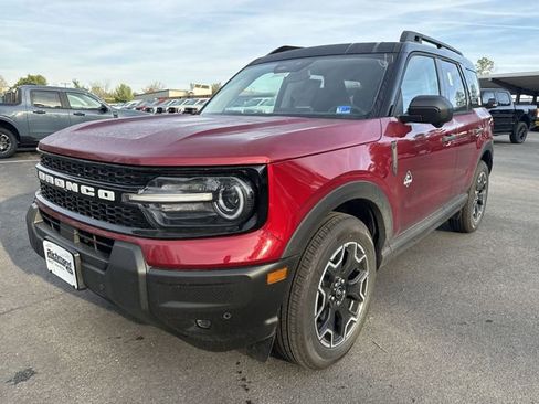 New 2026 Ford Bronco Sport Outer Banks w/ Outer Banks Tech Package+ AWD/4WD image 1