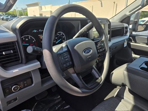 New 2026 Ford F250 XL AWD/4WD image 9