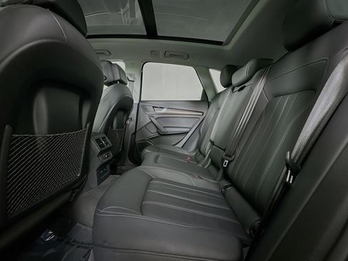 Used 2023 Audi Q5 Premium Plus w/ Premium Plus Package image 9