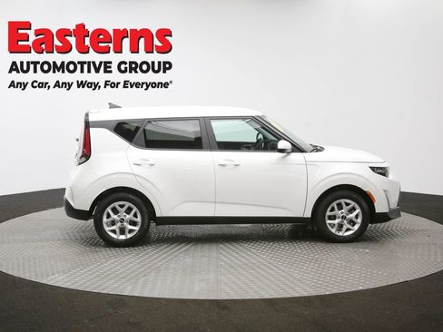 Used 2025 Kia Soul LX w/ LX Technology Package image 42