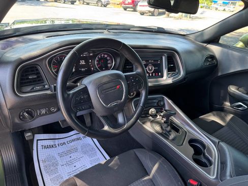Used 2019 Dodge Challenger SXT AWD/4WD image 16
