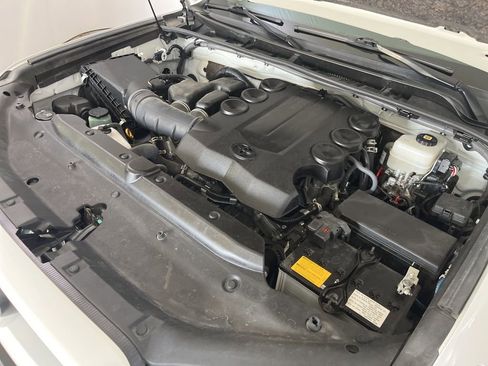 Used 2023 Toyota 4Runner SR5 Premium image 12