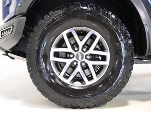Used 2018 Ford F150 Raptor w/ Equipment Group 802A Luxury AWD/4WD image 95