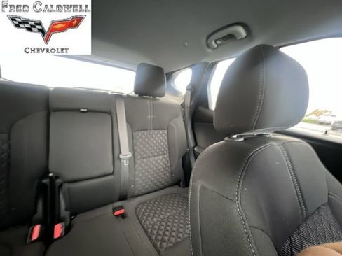 Used 2019 Chevrolet Blazer LT FWD image 14