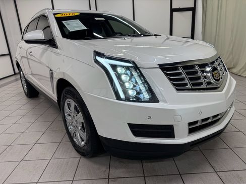 Used 2016 Cadillac SRX Luxury w/ Driver Awareness Package FWD image 2