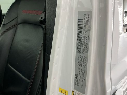 Used 2018 Jeep Wrangler Unlimited Rubicon image 31