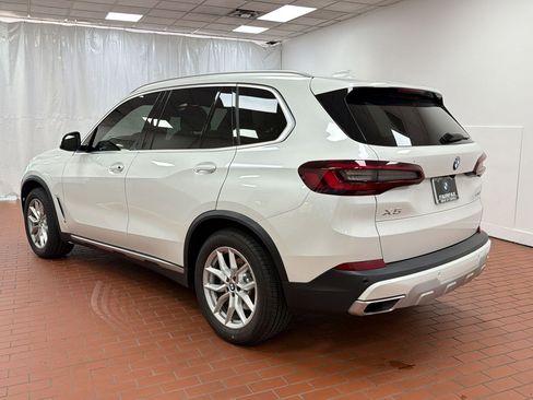 Used 2022 BMW X5 sDrive40i RWD image 3