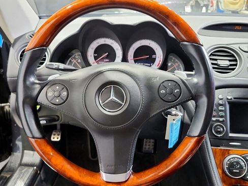 Used 2012 Mercedes-Benz SL 550 image 18