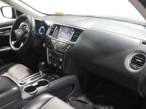 Used 2019 Nissan Pathfinder SV w/ Rock Creek Edition image 15