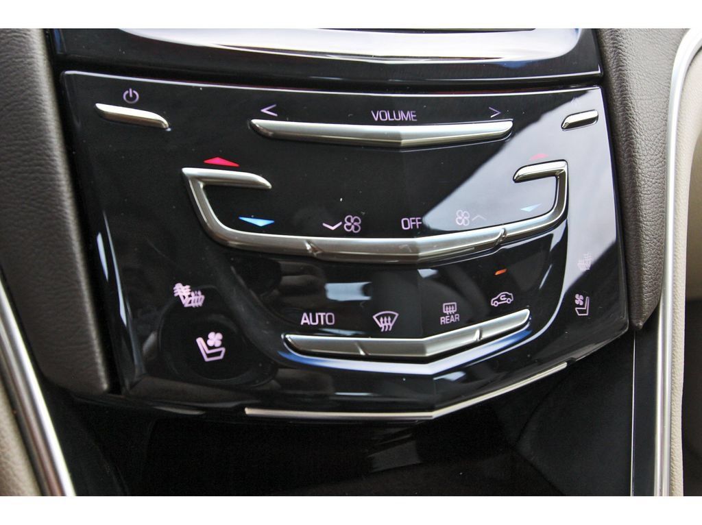 Used 2014 Cadillac XTS Luxury w/ Driver Awareness Package FWD image 23