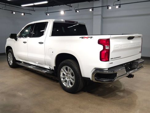 Used 2023 Chevrolet Silverado 1500 LTZ AWD/4WD image 5