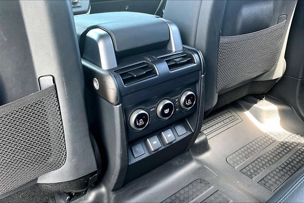 Certified 2024 Land Rover Defender 110 X-Dynamic SE AWD/4WD image 10