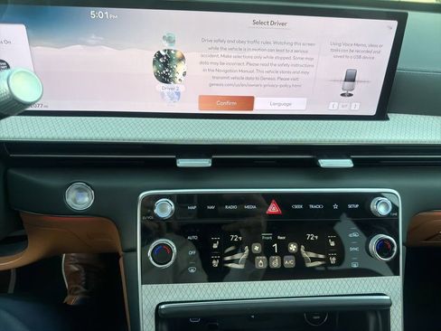 Used 2025 Genesis GV80 3.5T Advanced image 15