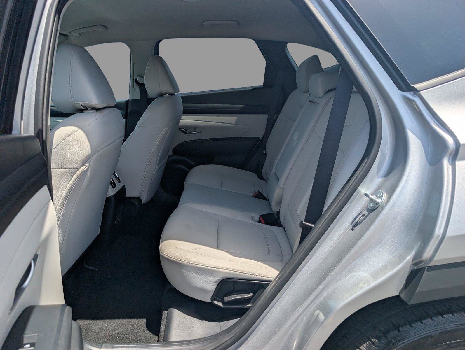Used 2025 Hyundai Tucson SEL FWD image 30