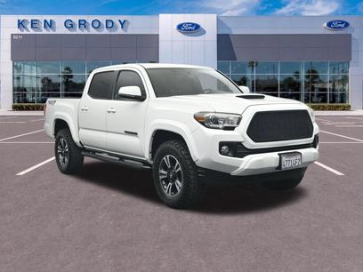 Used 2017 Toyota Tacoma TRD Sport w/ Tow Package