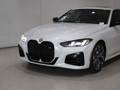 New 2026 BMW M440i Coupe w/ Premium Package image 2