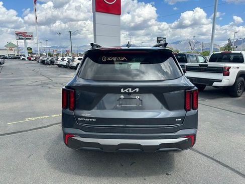 Used 2024 Kia Sorento X-Line EX AWD/4WD image 9