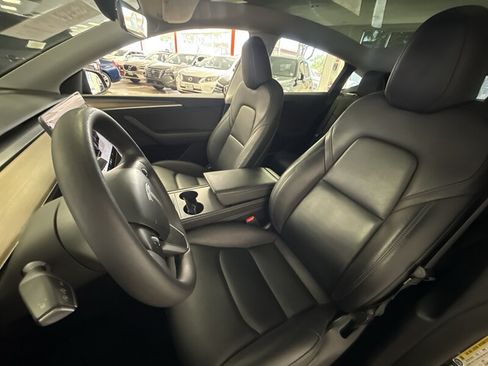Used 2023 Tesla Model Y AWD image 15