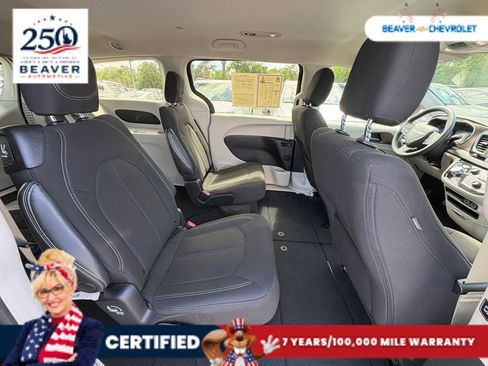 Used 2023 Chrysler Voyager LX FWD image 24