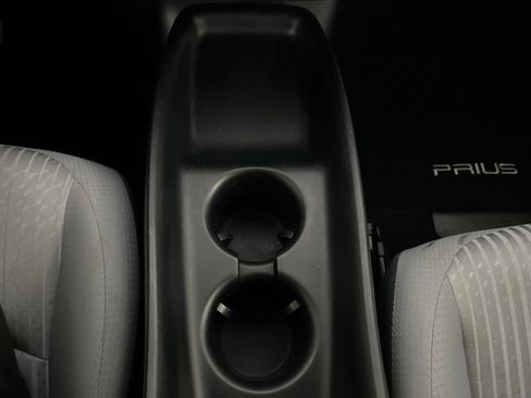 Used 2017 Toyota Prius Two w/ Prius Two Safety Plus Package FWD image 69