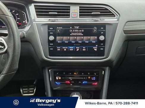 Used 2022 Volkswagen Tiguan SEL R-Line AWD/4WD image 23