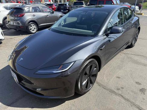 Used 2025 Tesla Model 3 RWD image 3