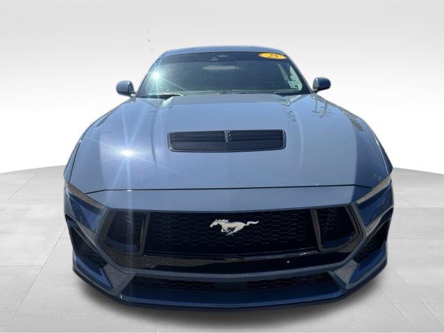 Used 2025 Ford Mustang GT RWD image 3