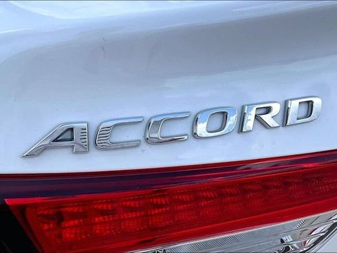 Used 2018 Honda Accord EX-L image 23