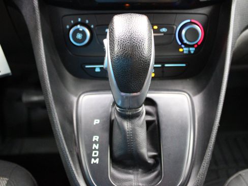Used 2019 Ford Transit Connect XL FWD image 25