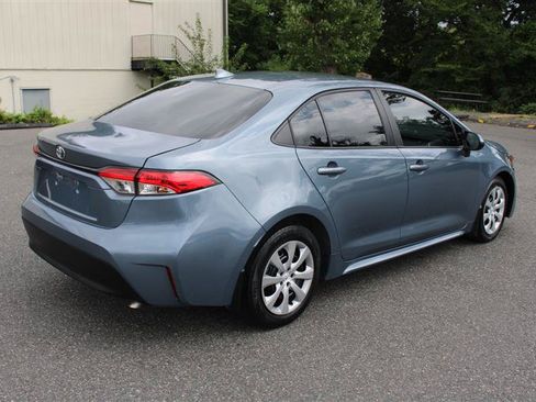 Used 2025 Toyota Corolla LE FWD image 8