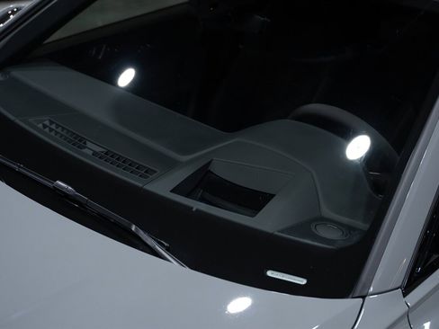 Used 2022 Audi RS 6 4.0T quattro Avant w/ Carbon Optic Package image 16