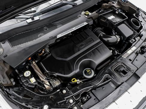 Used 2021 Land Rover Discovery Sport SE image 44