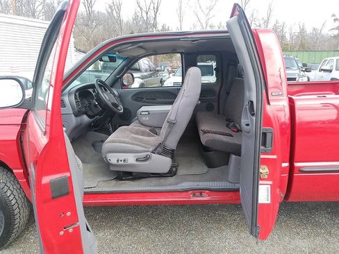 Used 1999 Dodge Ram 2500 Truck 2WD Quad Cab image 25