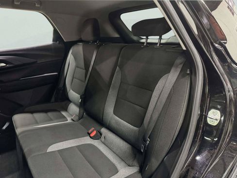 Used 2021 Chevrolet TrailBlazer LT w/ Convenience Package FWD image 17