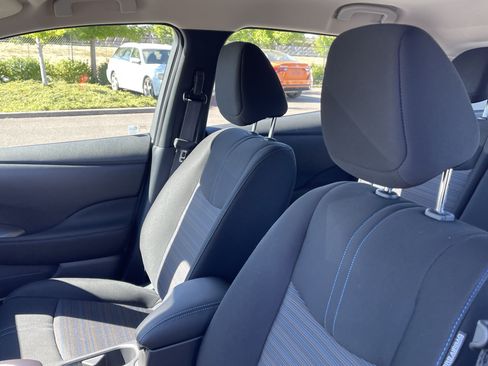 Used 2025 Nissan Leaf S FWD image 18