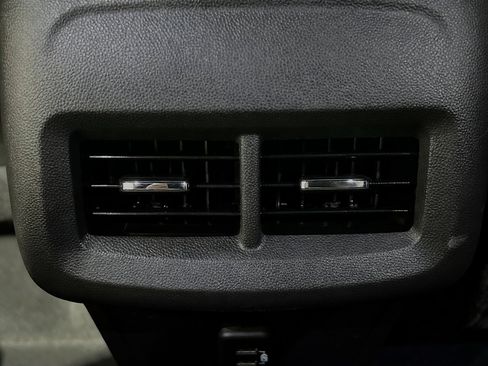 Used 2024 Chevrolet Equinox RS FWD image 17
