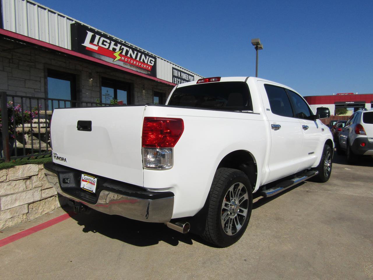 Used 2012 Toyota Tundra 2WD CrewMax w/ SR5 Pkg image 4