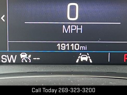 Certified 2023 GMC Terrain SLE w/ Driver Convenience Package AWD/4WD image 7