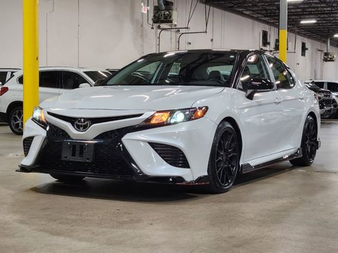 Used 2023 Toyota Camry XSE image 5
