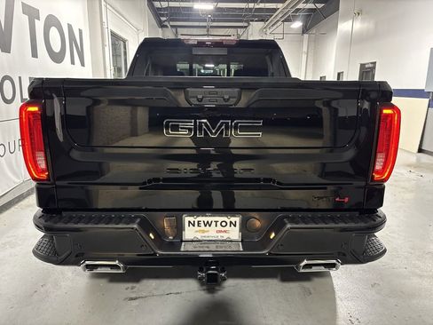 New 2026 GMC Sierra 1500 AT4 image 32