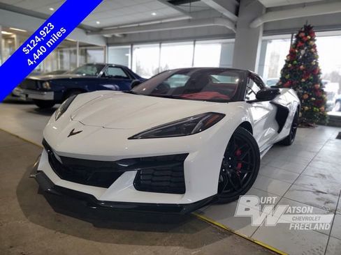 Used 2024 Chevrolet Corvette Z06 image 31