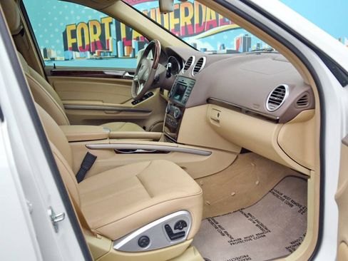 Used 2011 Mercedes-Benz GL 450 4MATIC image 37