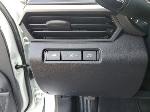 Certified 2025 Nissan Altima 2.5 SV FWD image 22