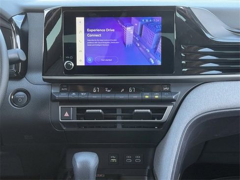 Used 2025 Toyota Camry LE image 17