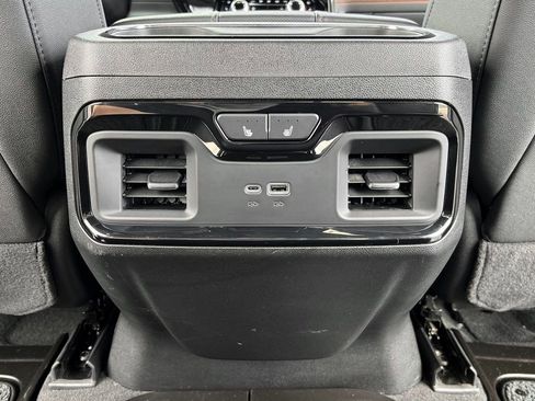 Used 2024 GMC Sierra 1500 AT4 w/ AT4 Preferred Package image 20