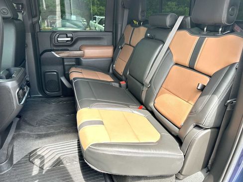 Used 2023 Chevrolet Silverado 3500 High Country image 23